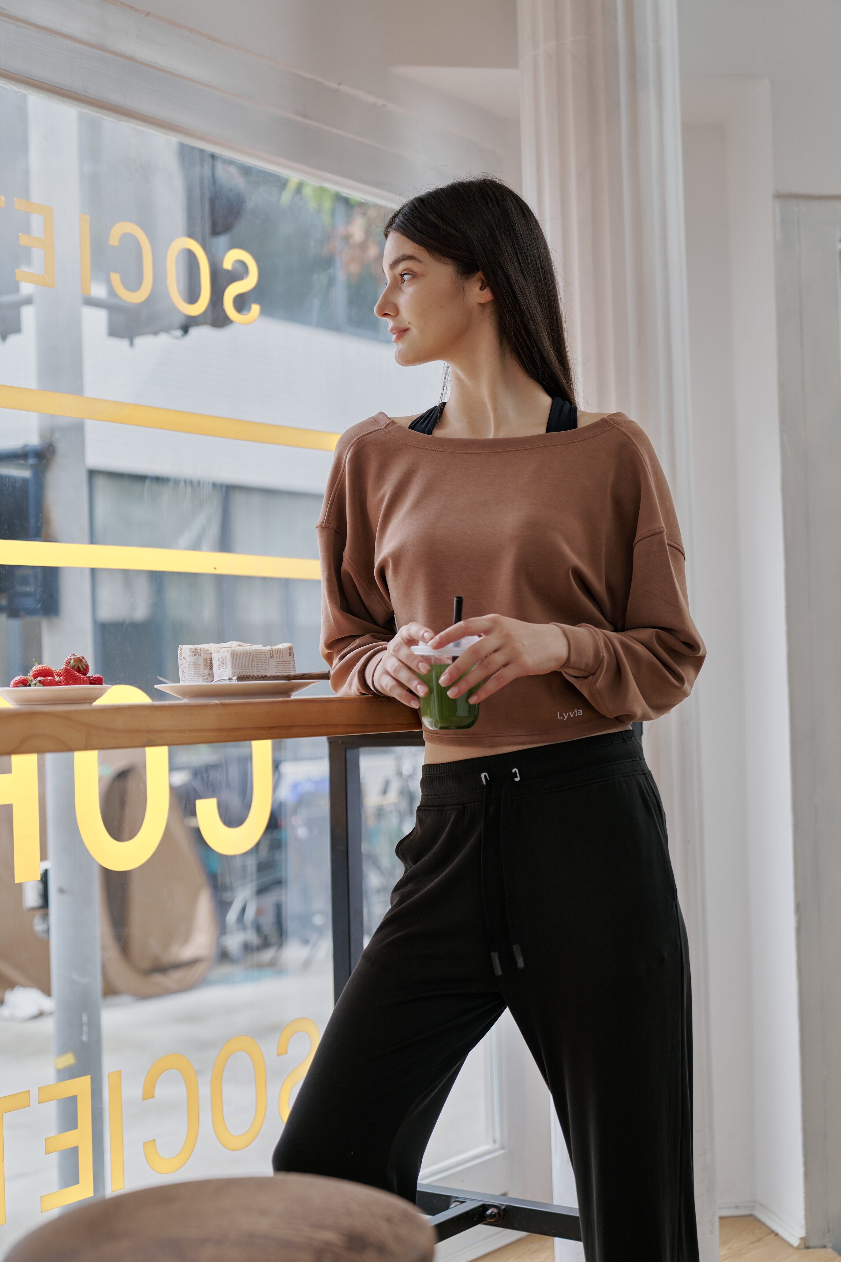 Image of FlowVibe Long-Sleeve Crop Pullover - LHY004